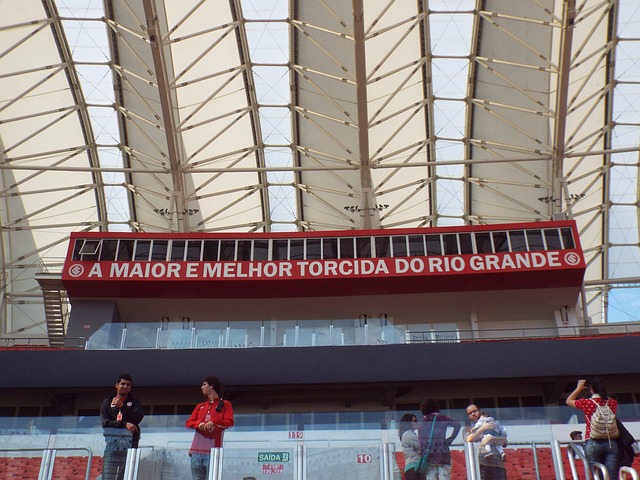 力推向对手 力推向对手